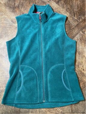 Woolrich women’s green fleece zipper vest small